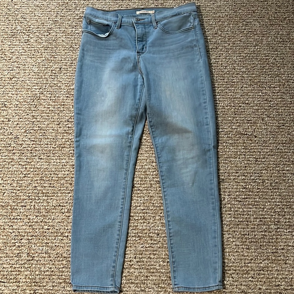 Levis 311 shaping skinny jeans size 29